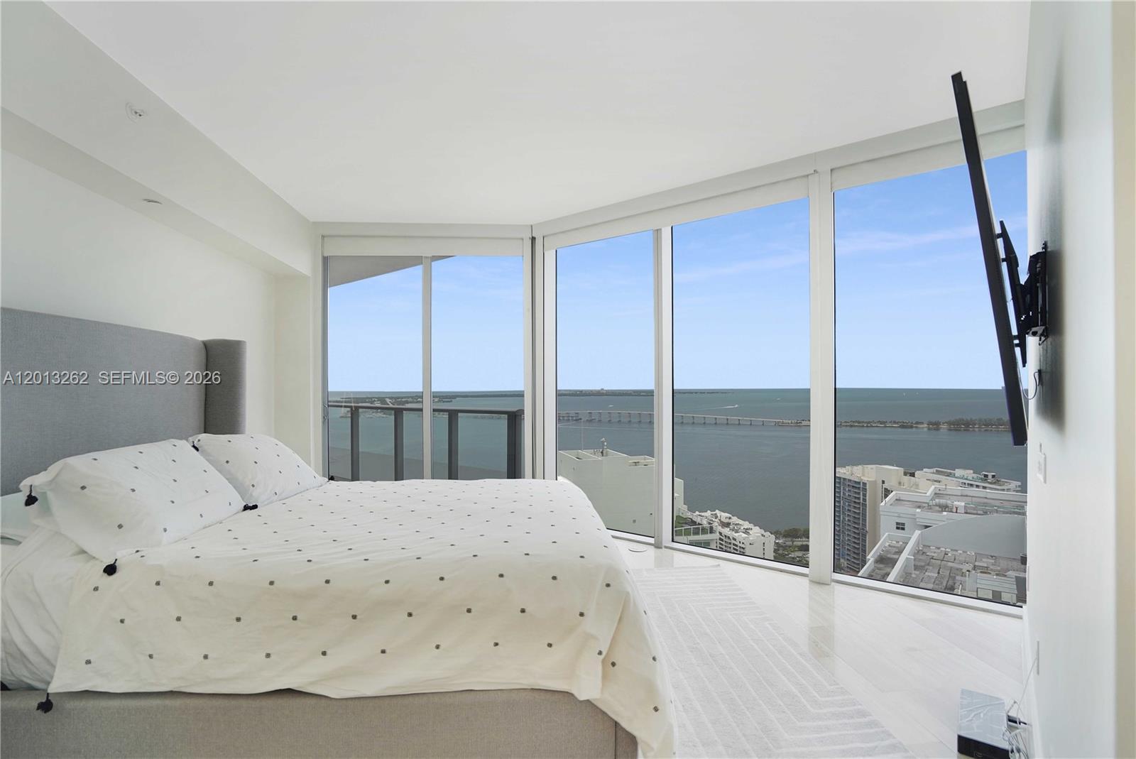 1300 Brickell Bay Dr # 3402, Miami FL 33131 photo 5