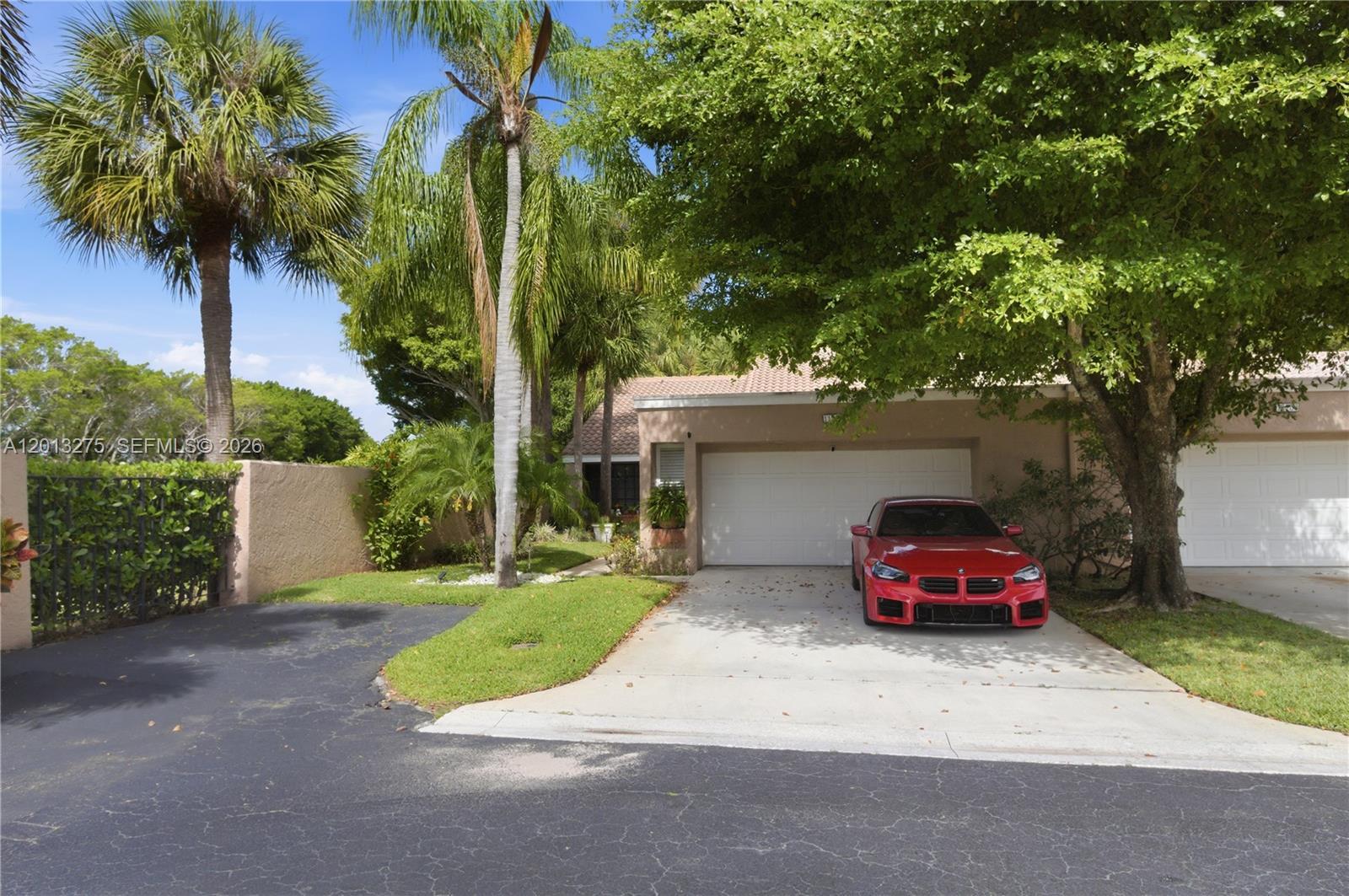 11210 Applegate Cir, Boynton Beach FL 33437