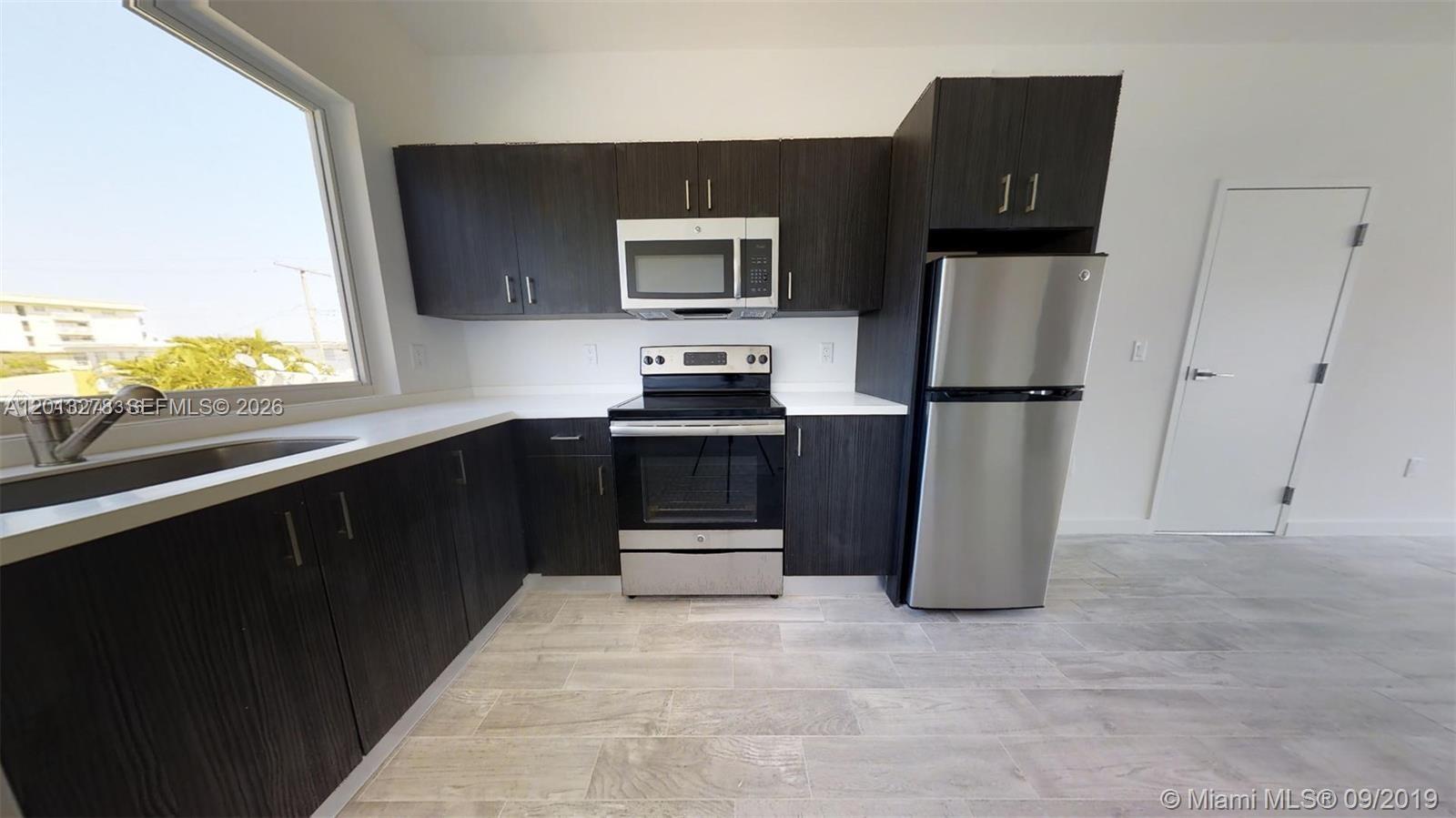 315 S Shore Dr # 5, Miami Beach FL 33141 photo 3