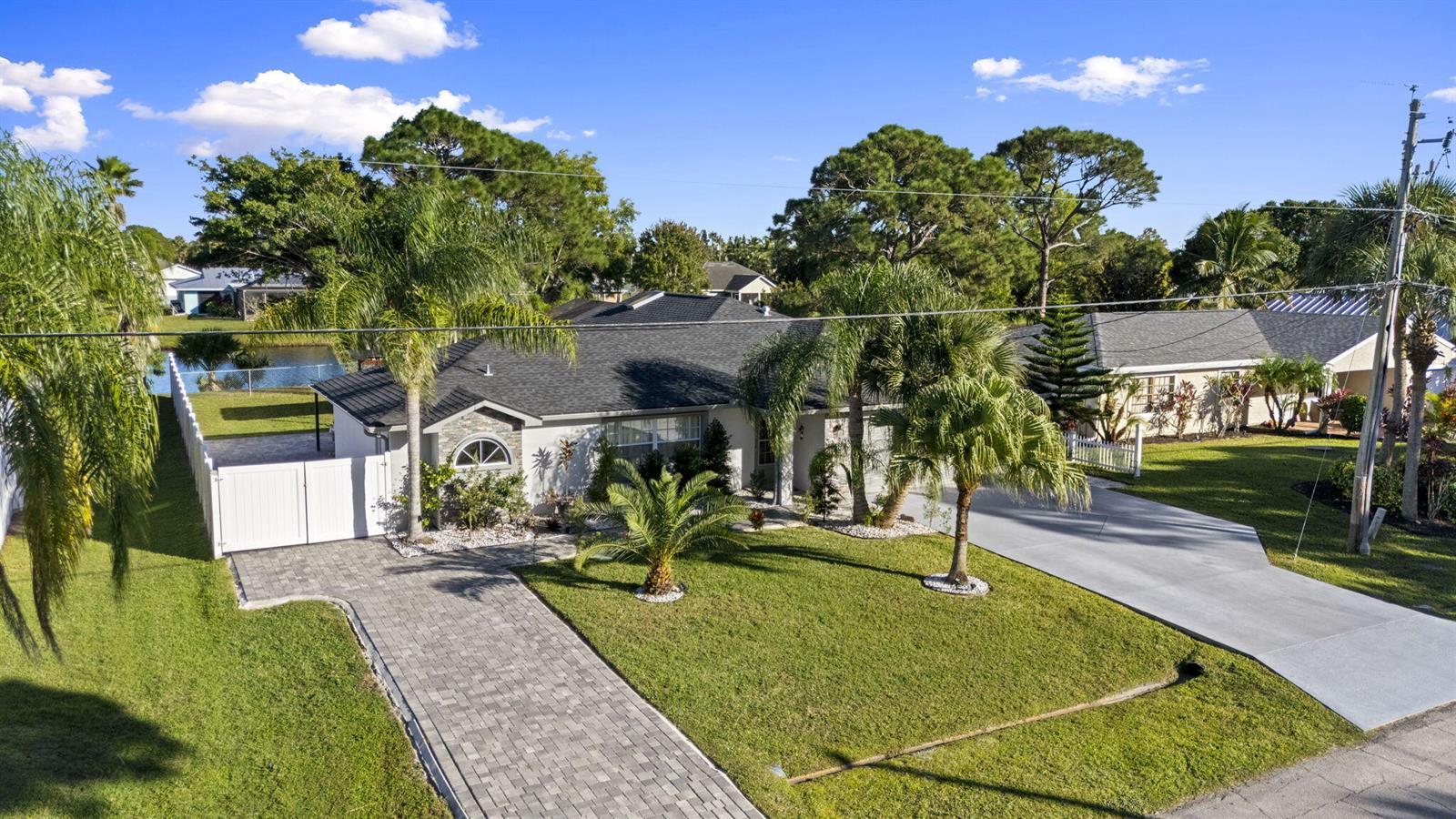 2471 SE Leithgow Street, Port St. Lucie FL 34952 photo 2