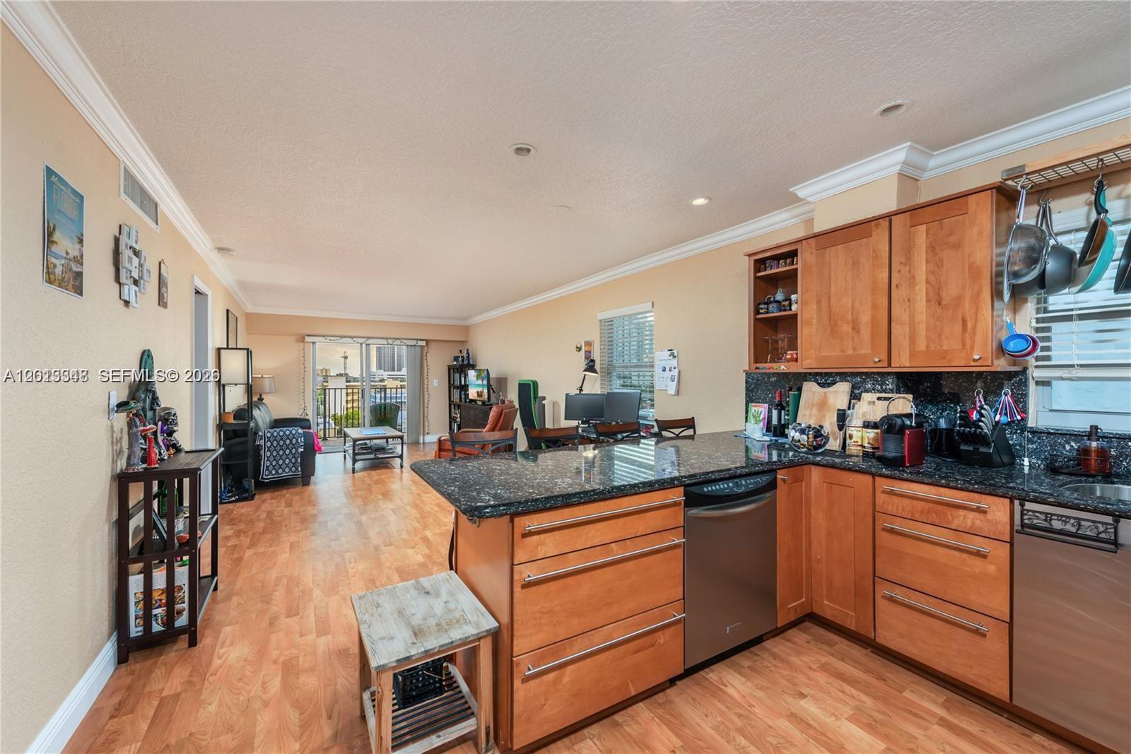 1000 Michigan Ave # 704, Miami Beach FL 33139 photo 3