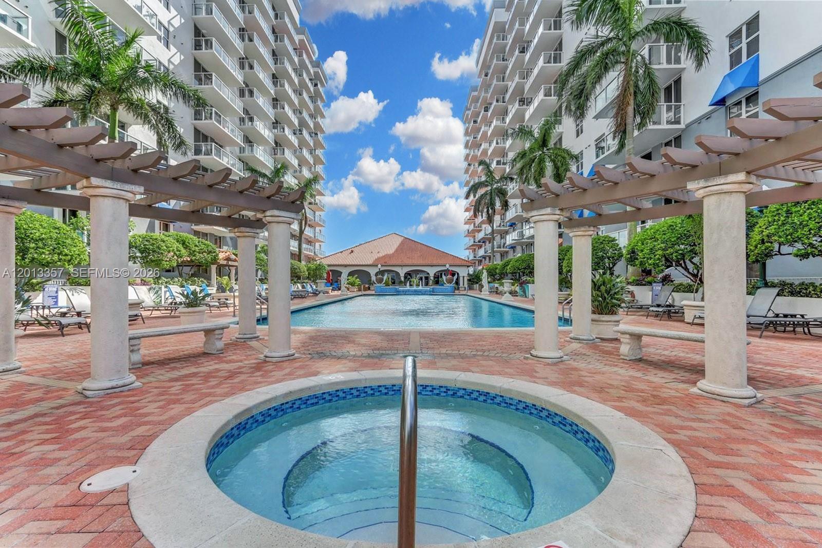 5085 NW 7th St # 601, Miami FL 33126 photo 5