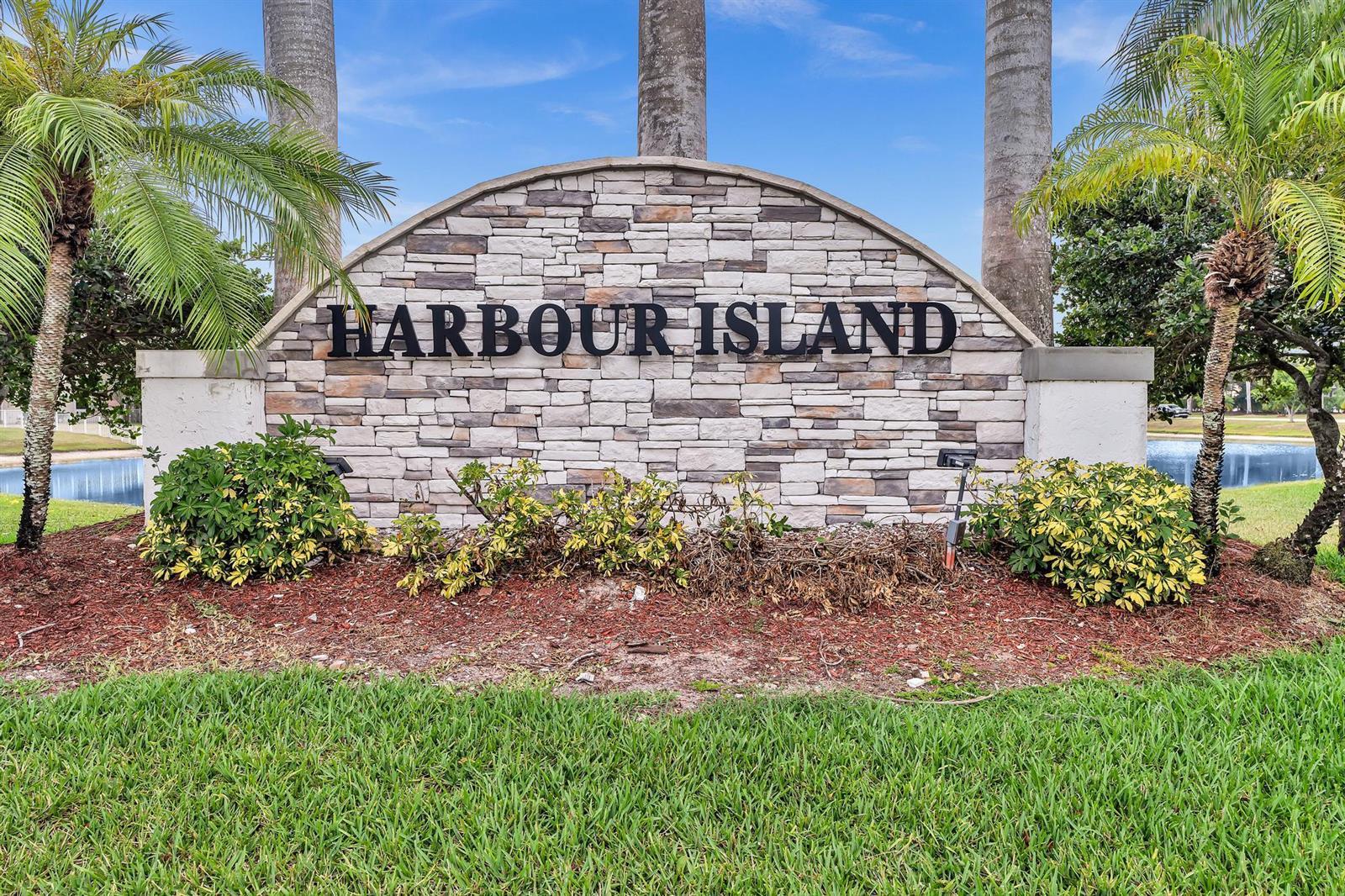 1688 NW 144th Way, Pembroke Pines FL 33028 photo 4