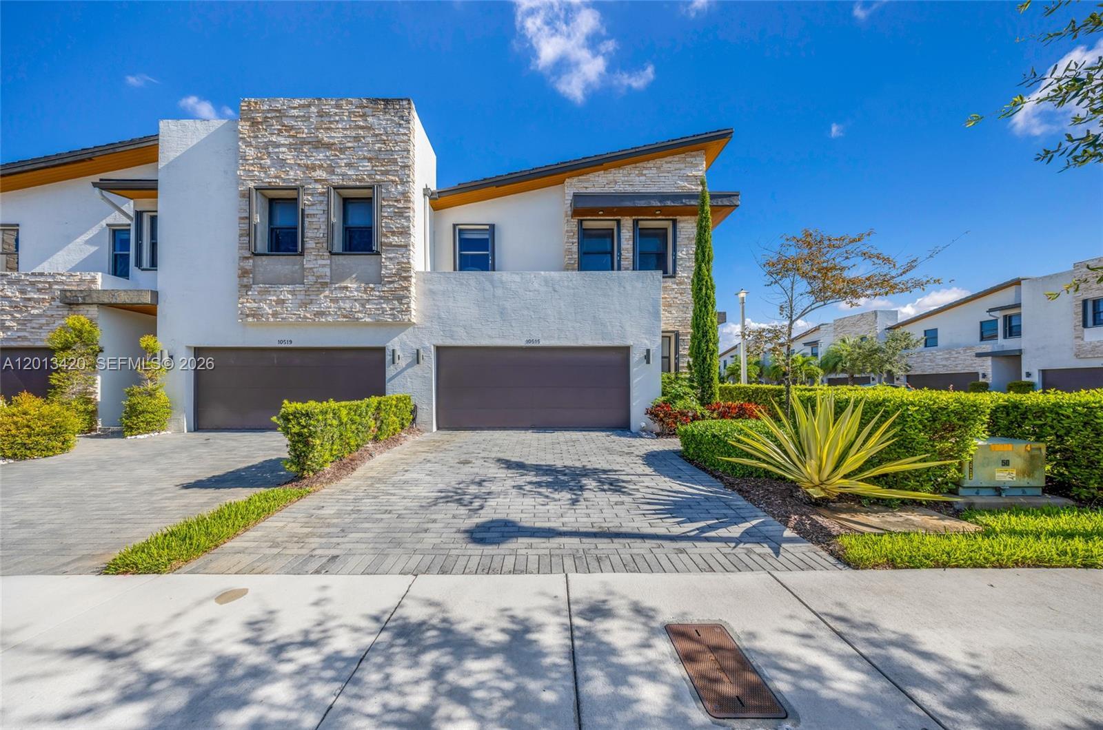 10515 NW 78th Ter, Doral FL 33178