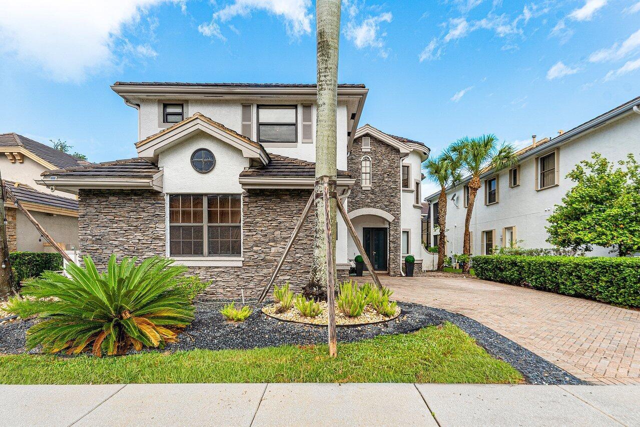 3555 Birague Drive, Wellington FL 33449 photo 2