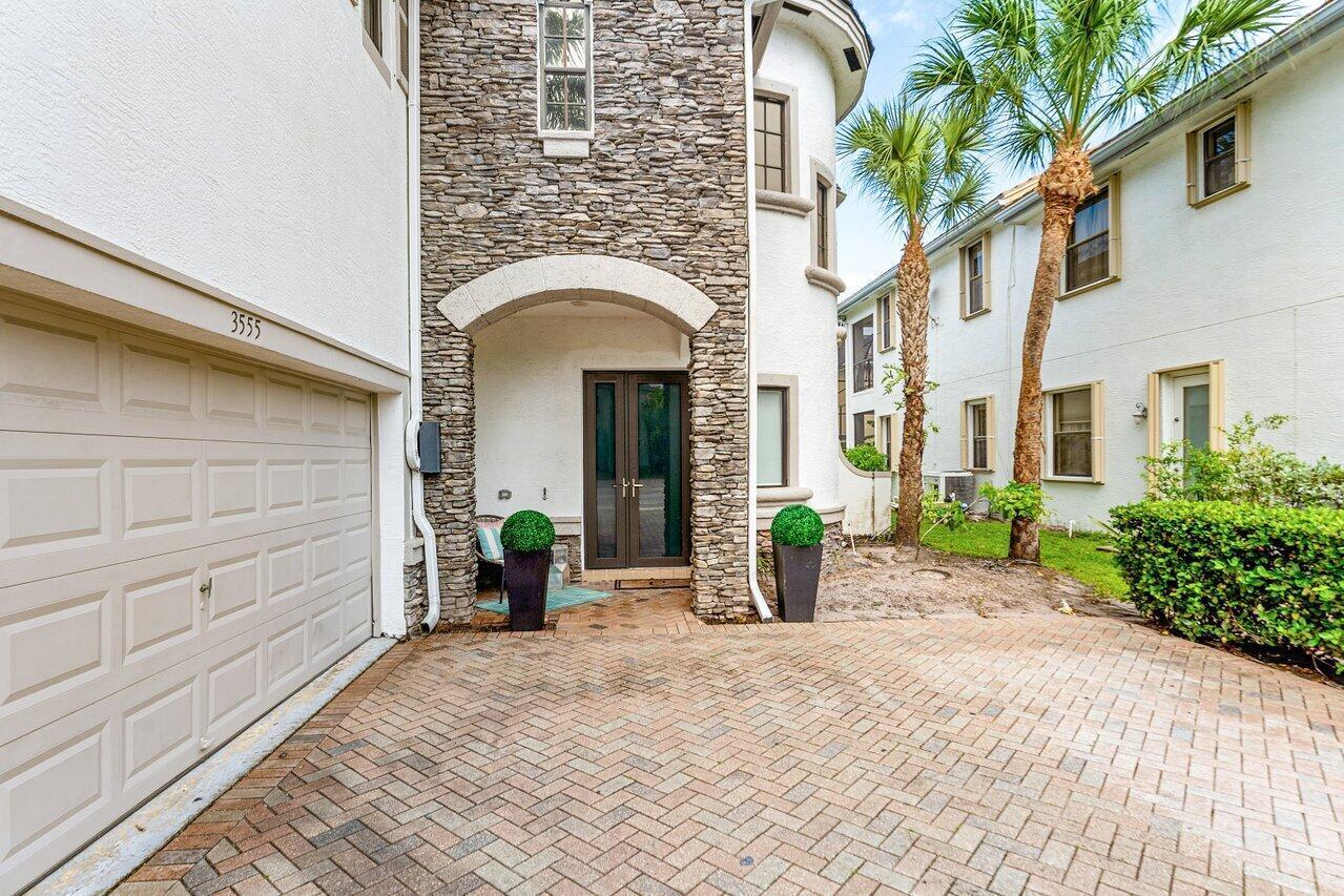 3555 Birague Drive, Wellington FL 33449 photo 3