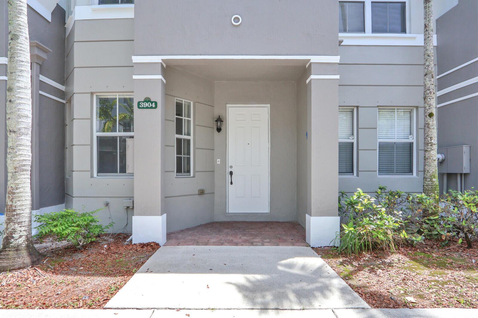 3904 Shoma Drive, Royal Palm Beach FL 33414 photo 2