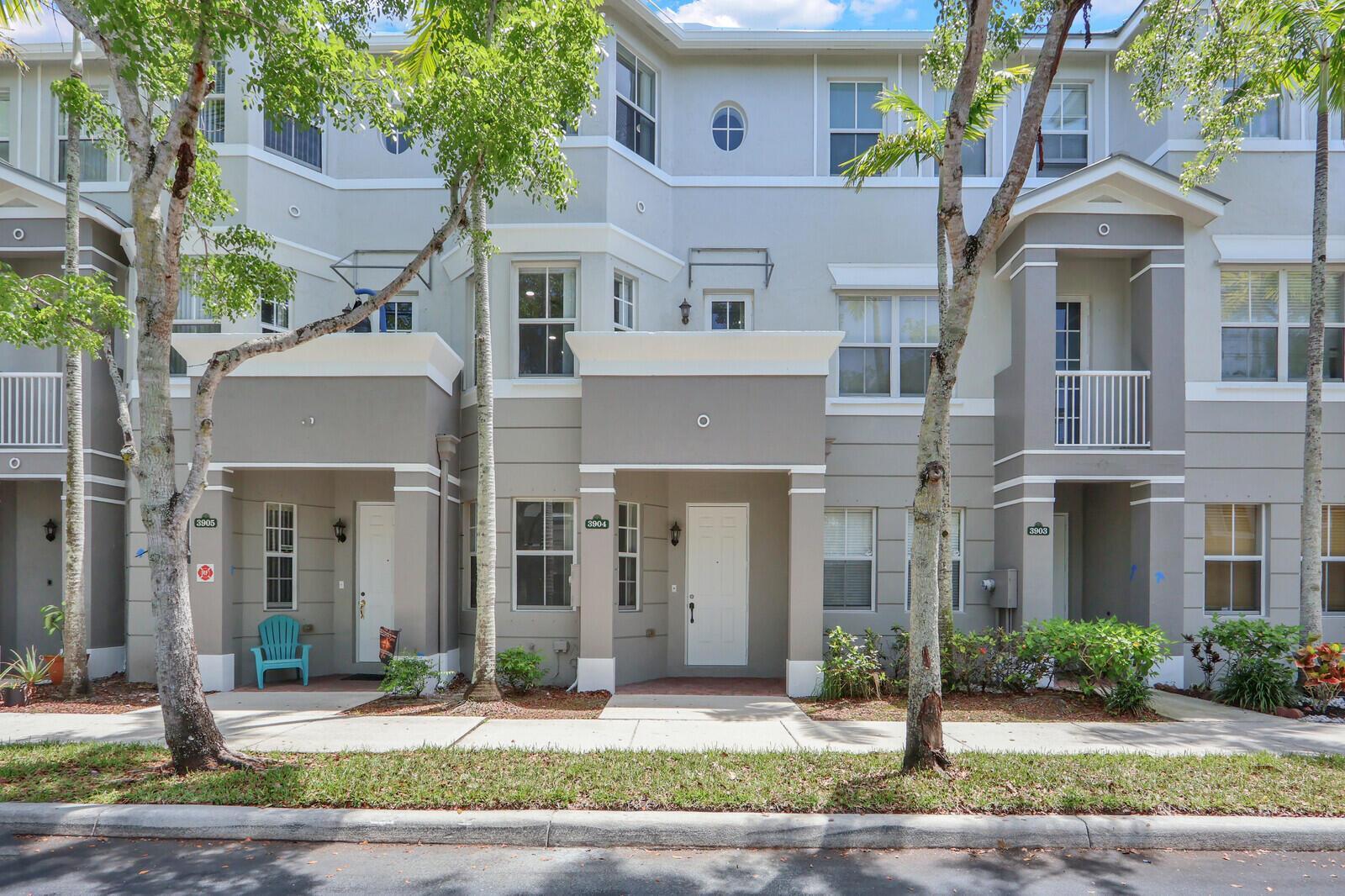 3904 Shoma Drive, Royal Palm Beach FL 33414