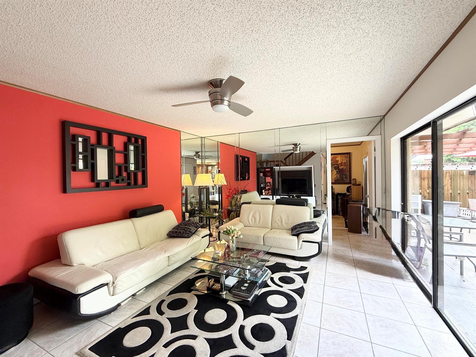 501 5th Lane, FL 33463 photo 2