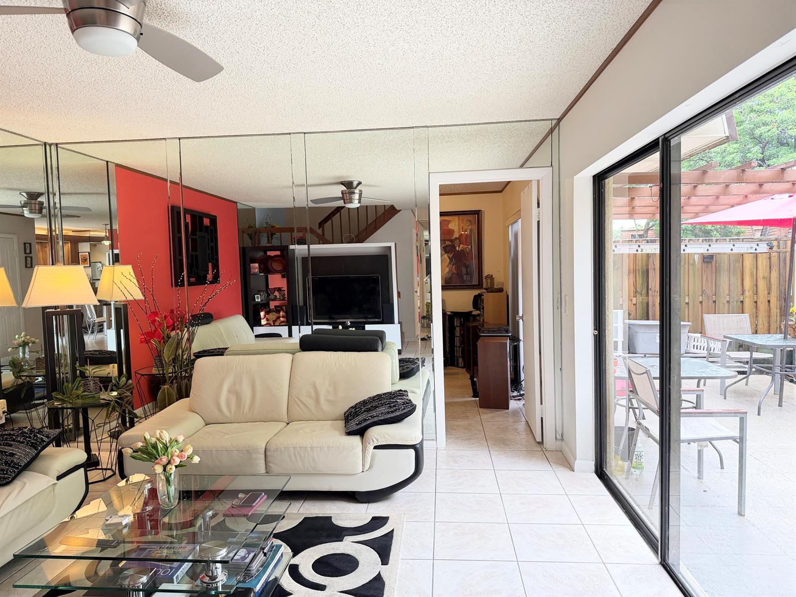 501 5th Lane, FL 33463 photo 4