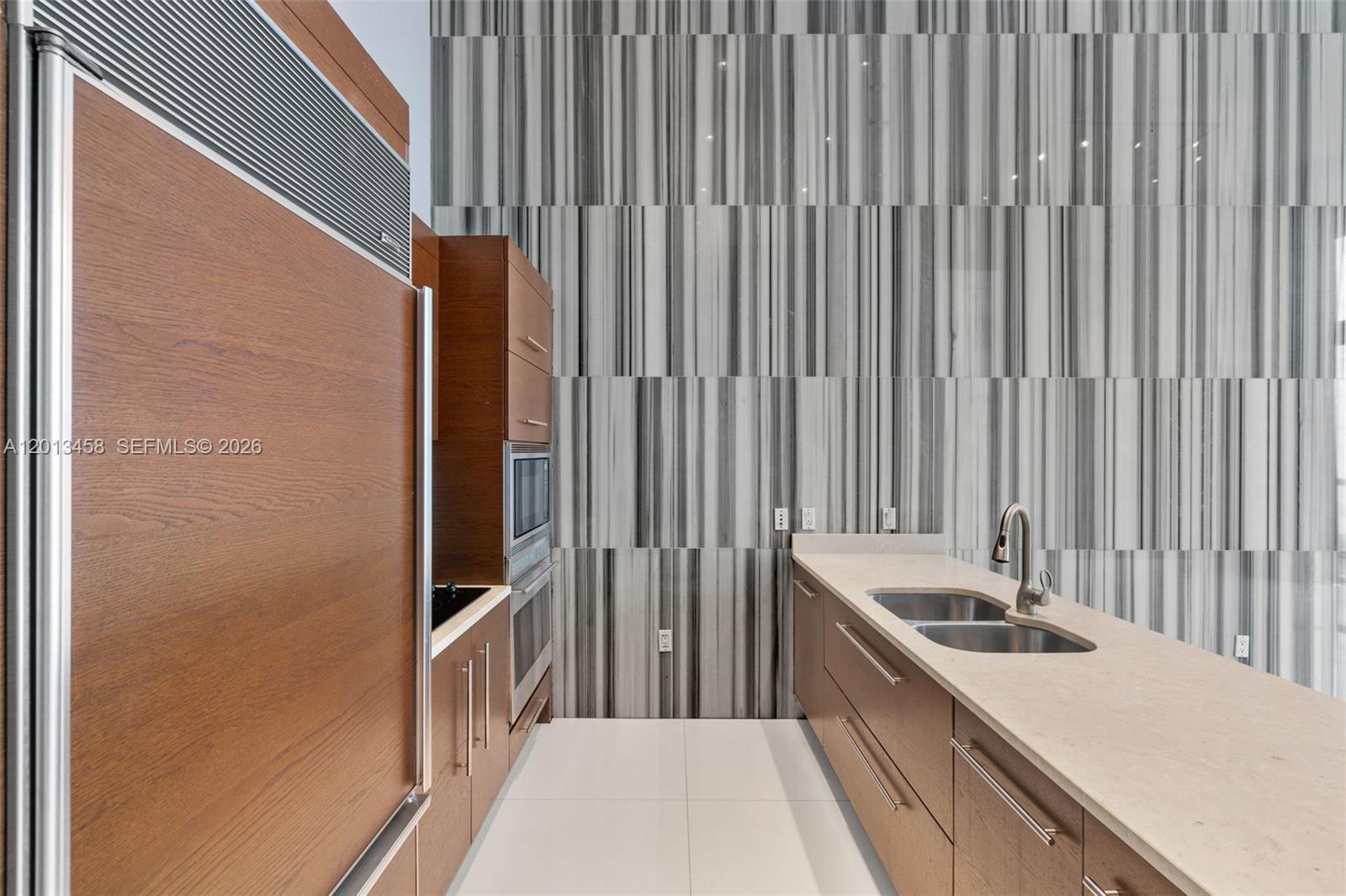 475 Brickell Ave # 2812, Miami FL 33131 photo 2