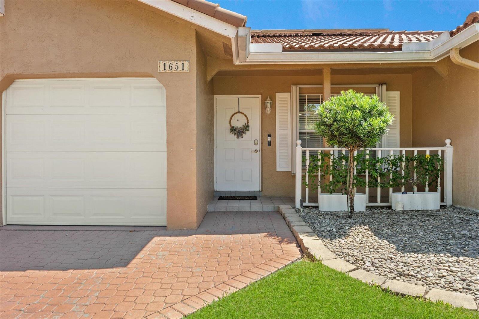 1651 NW 106th Way, Coral Springs FL 33071 photo 3