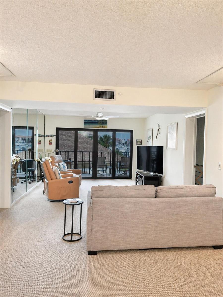 1201 Seafarer Circle Apt 201, Jupiter FL 33477 photo 3