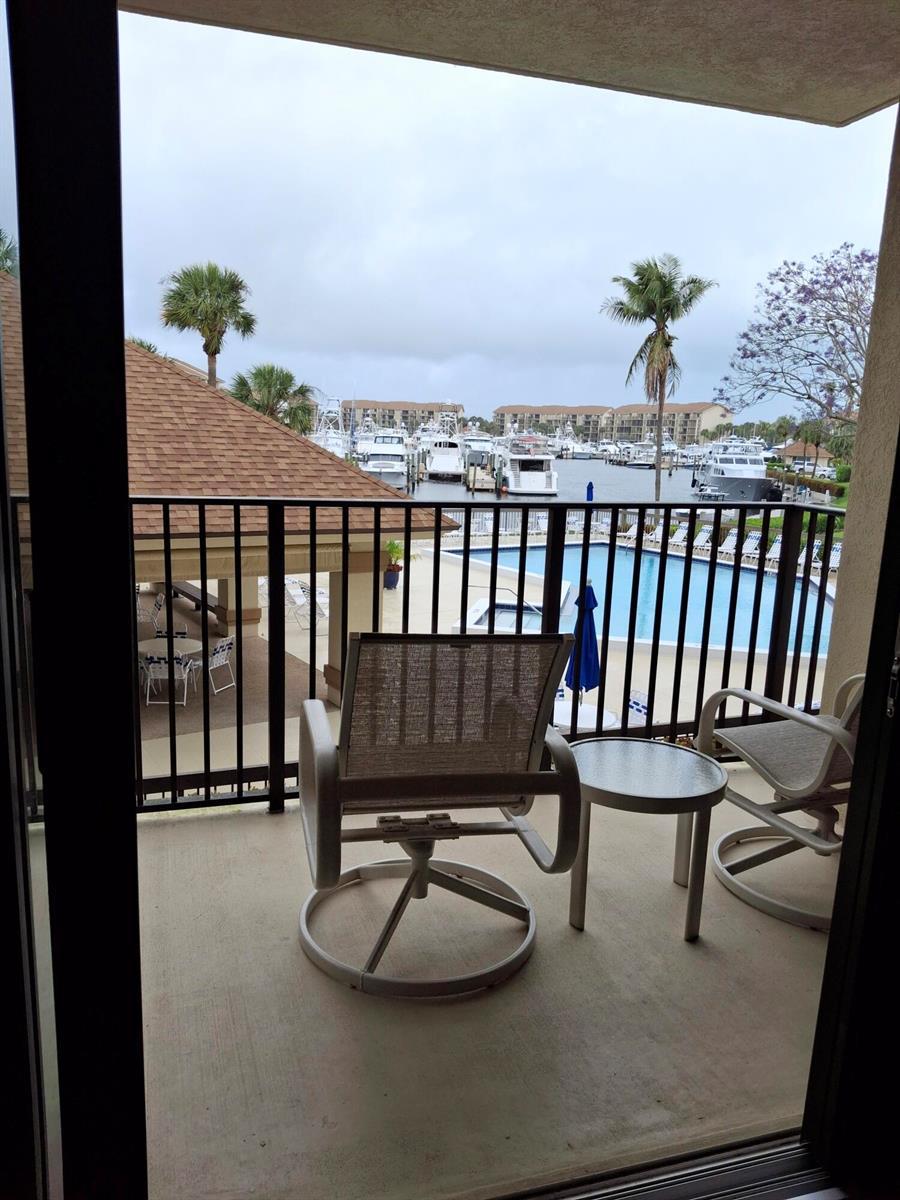 1201 Seafarer Circle Apt 201, Jupiter FL 33477 photo 4