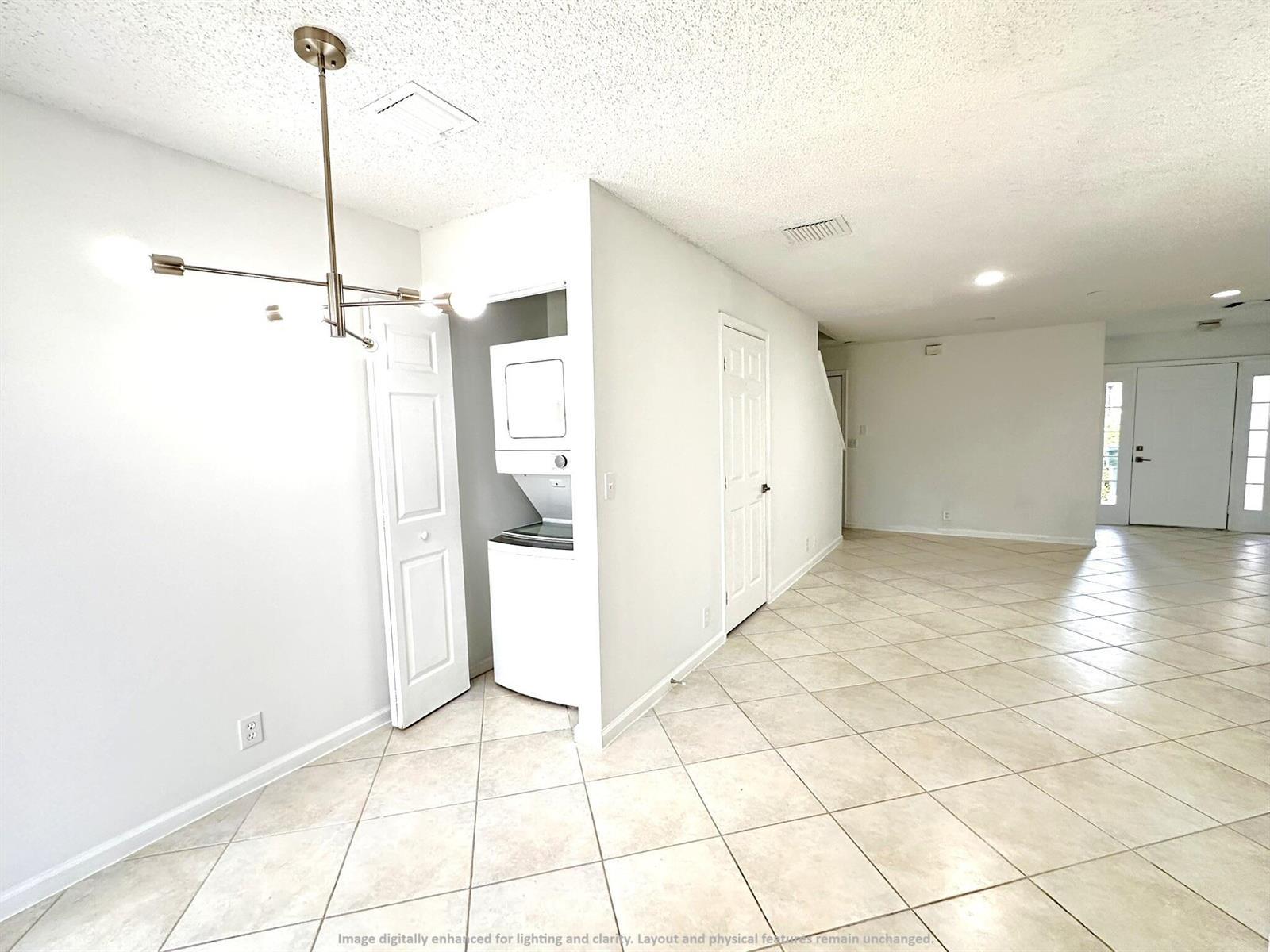 703 Crosswinds Drive, FL 33413 photo 5