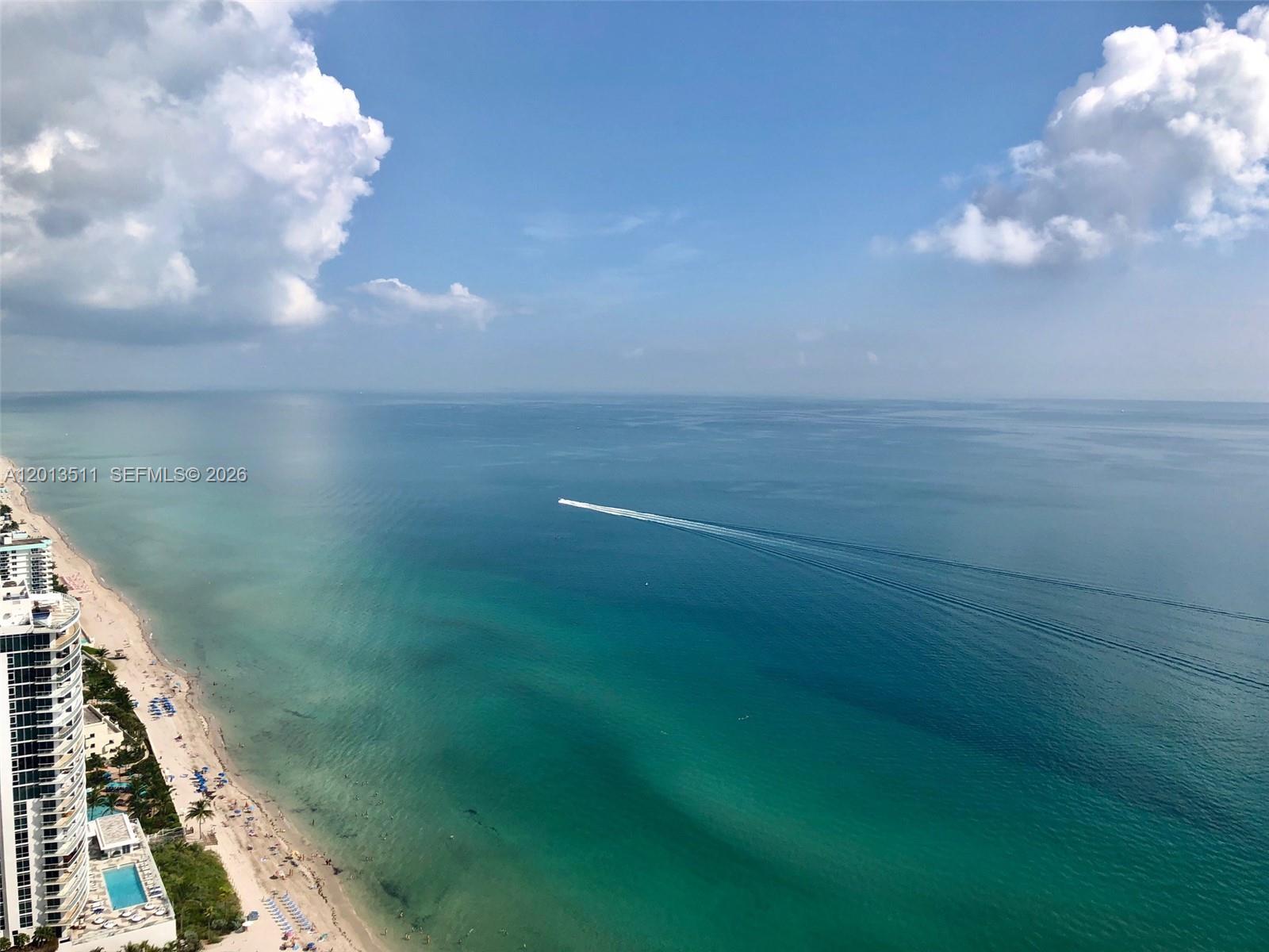 Hallandale Beach, FL 33009 photo 2