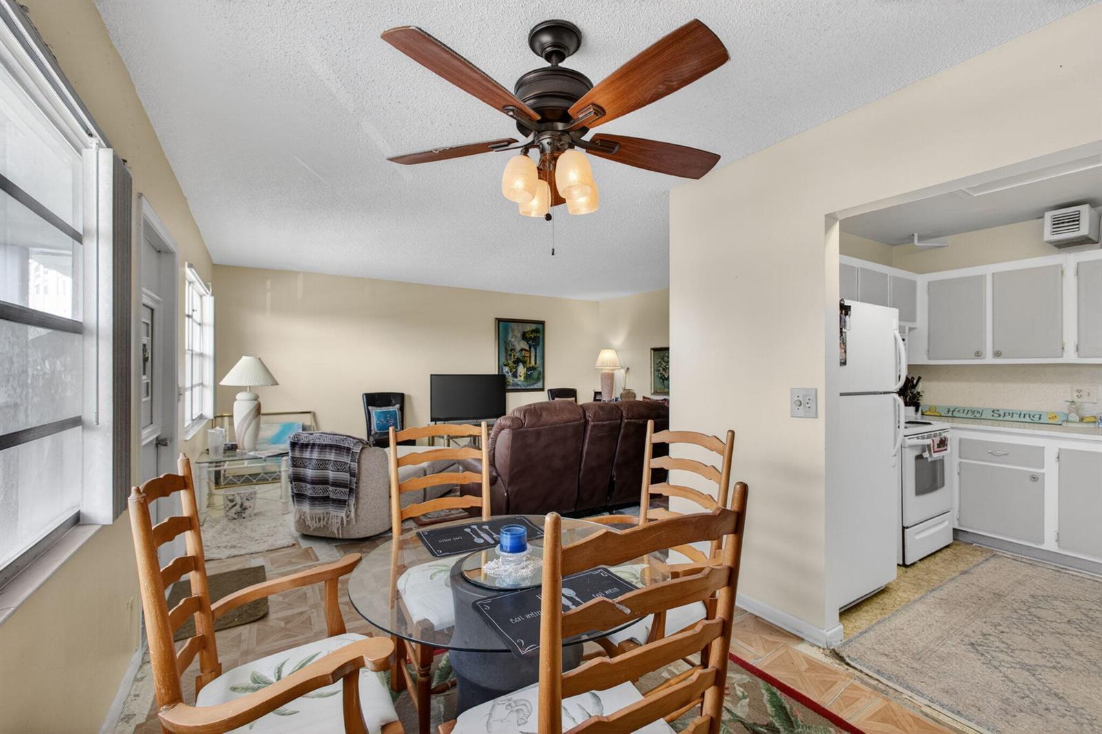 348 Wellington H, West Palm Beach FL 33417 photo 3