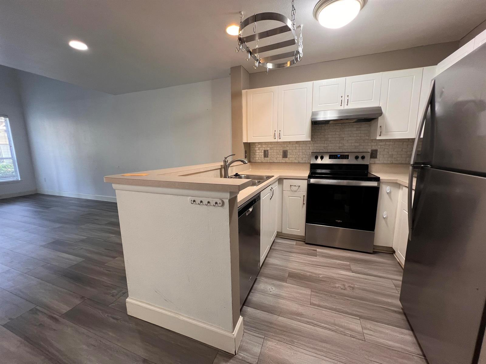 4863 Via Palm Lakes # 803, West Palm Beach FL 33417