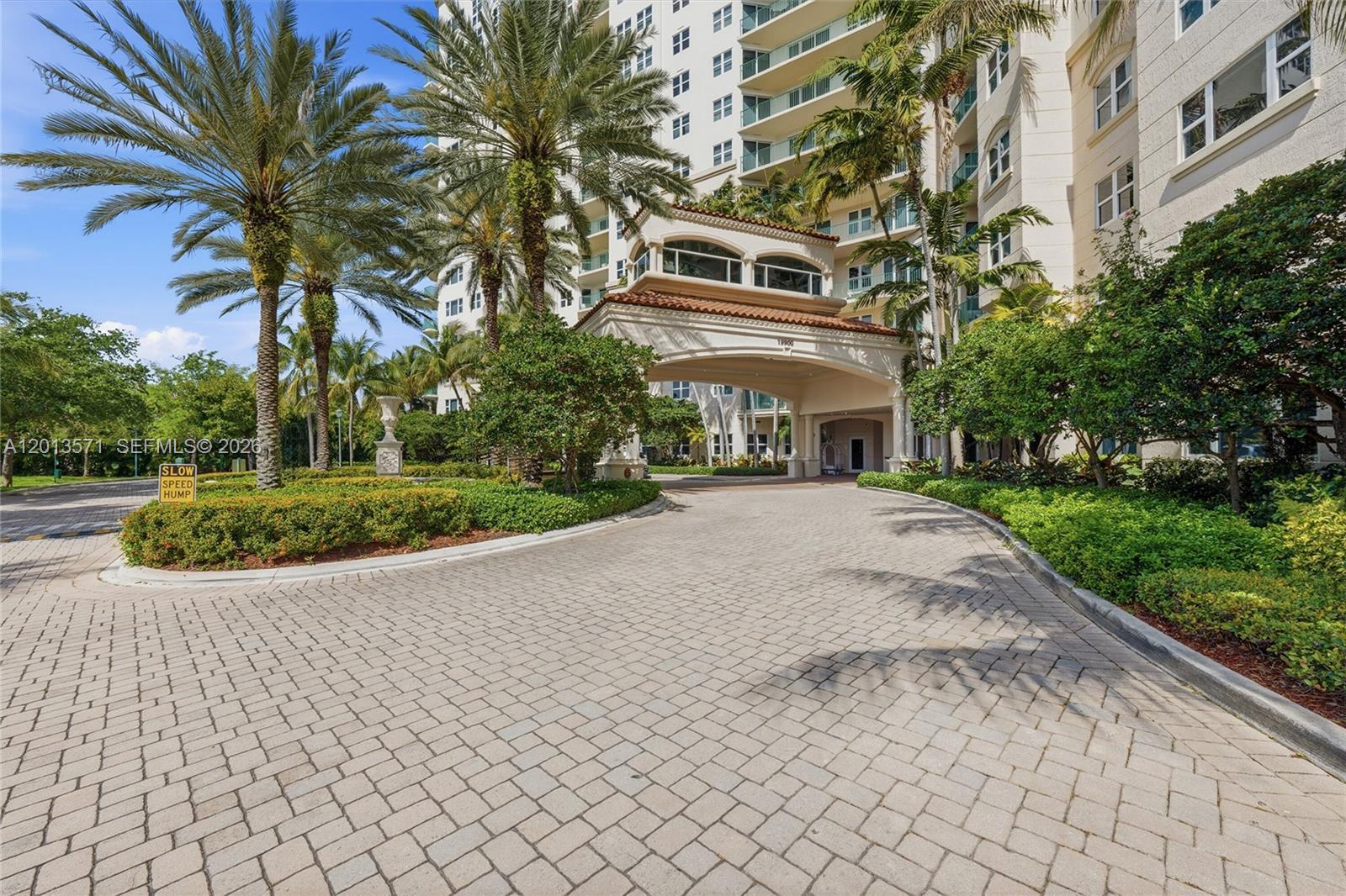 19900 E Country Club Dr # 116, Aventura FL 33180 photo 3