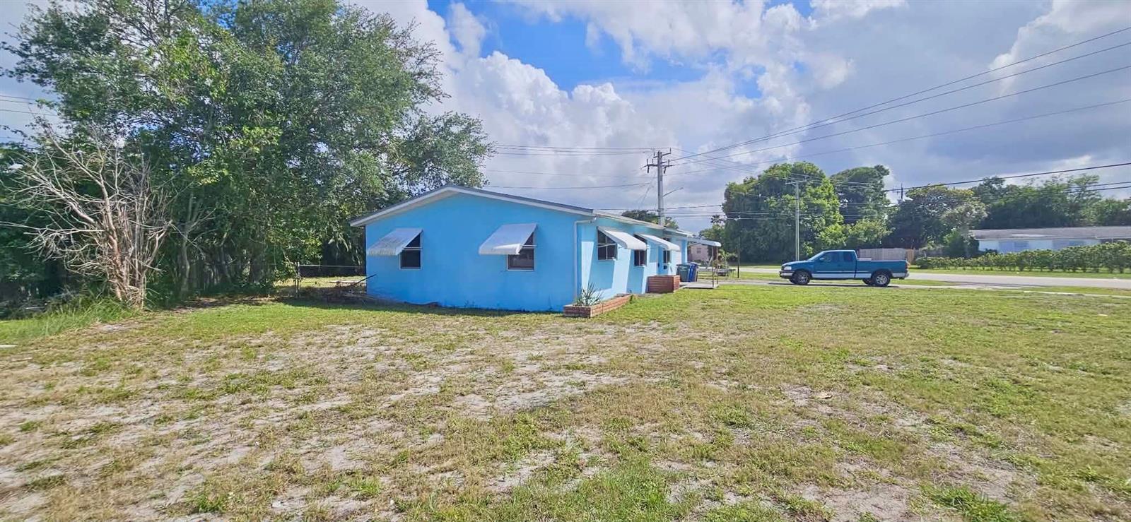 860 W Jasmine Drive, Lake Park FL 33403 photo 2
