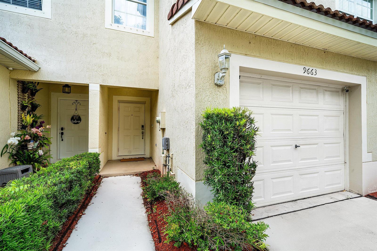9663 Lago Drive, Boynton Beach FL 33472 photo 5