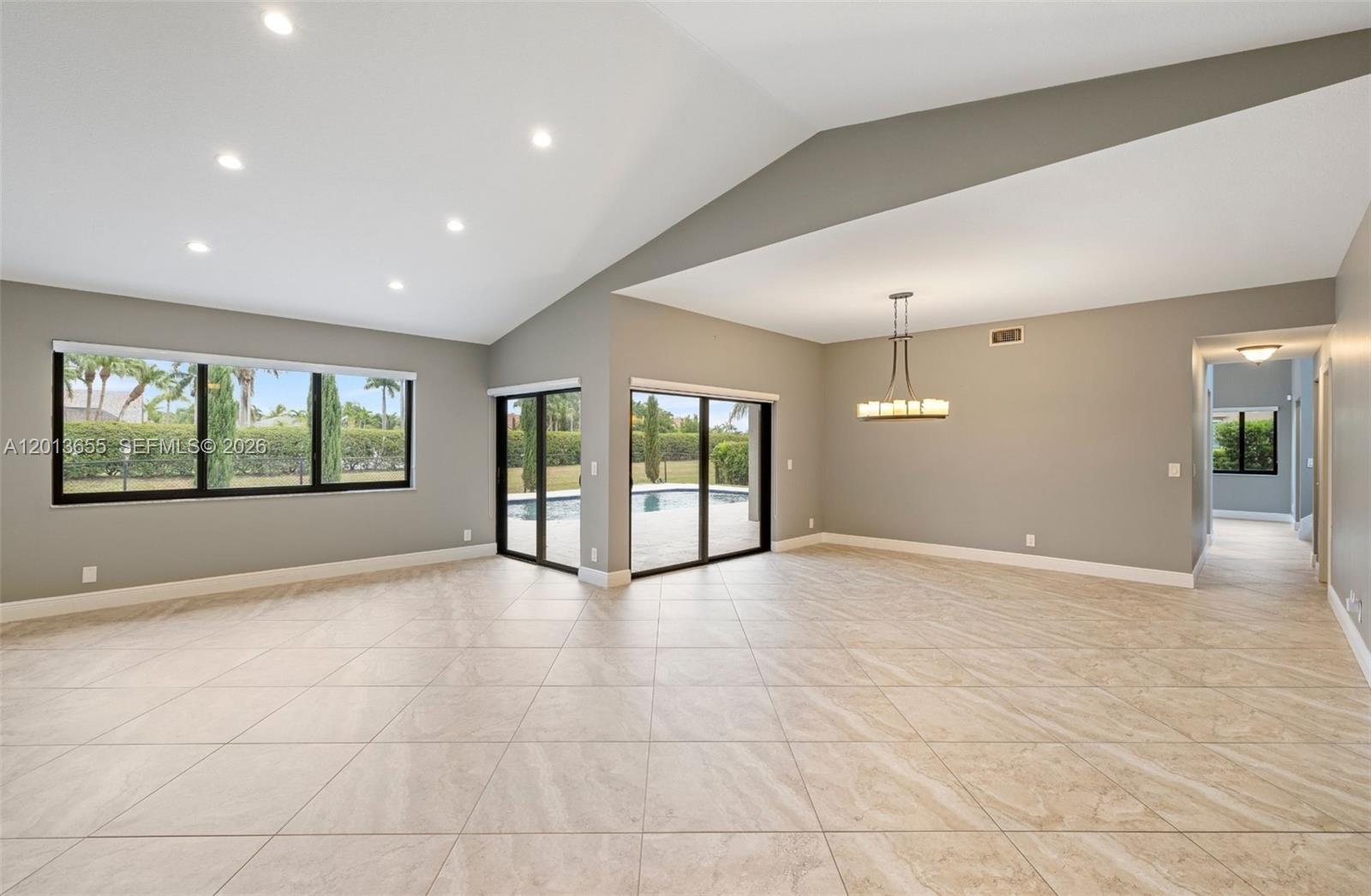 19811 NW 8th St, Pembroke Pines FL 33029 photo 5