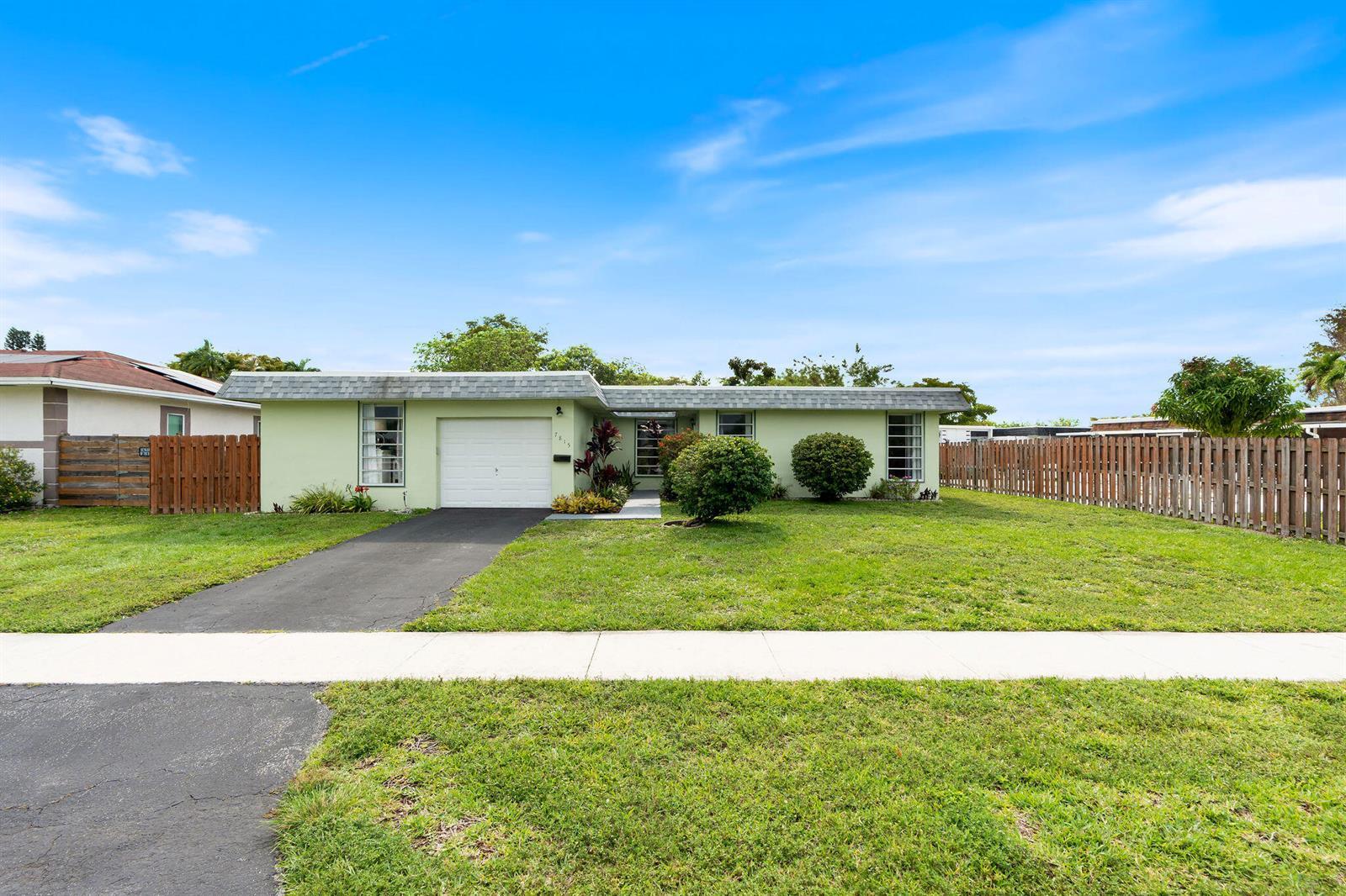 7815 NW 68th Terrace, Tamarac FL 33321