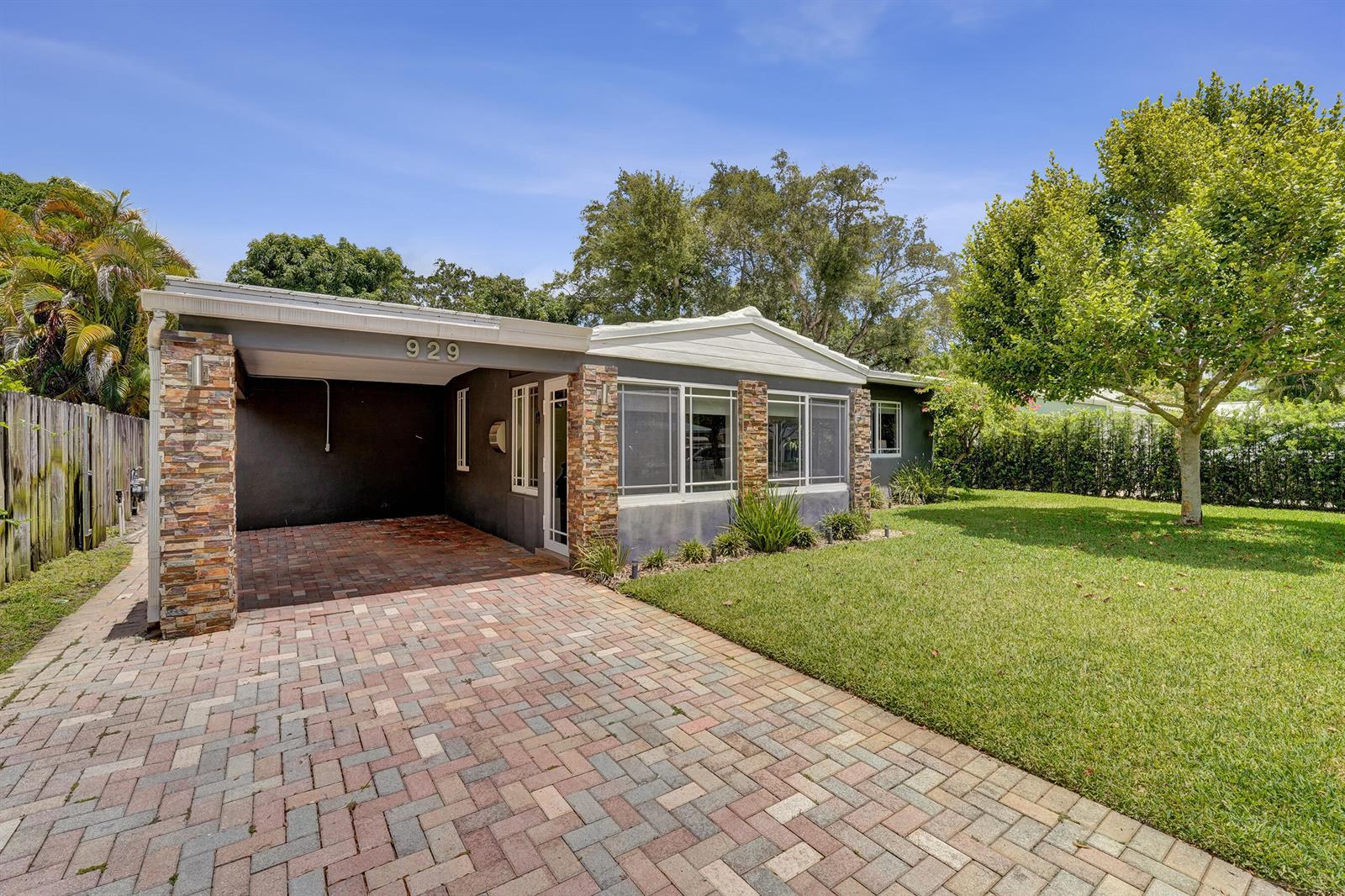 929 SW 18th Court, Fort Lauderdale FL 33315 photo 2