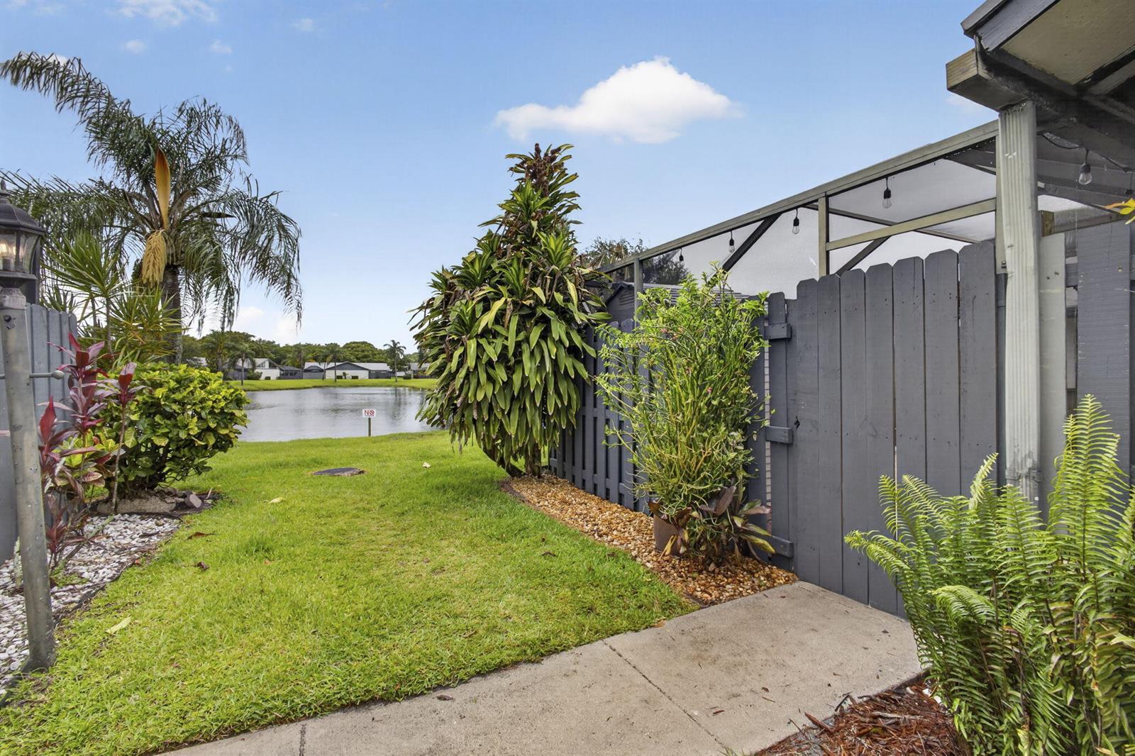 1057 Summit Trail Circle # B, West Palm Beach FL 33415 photo 4