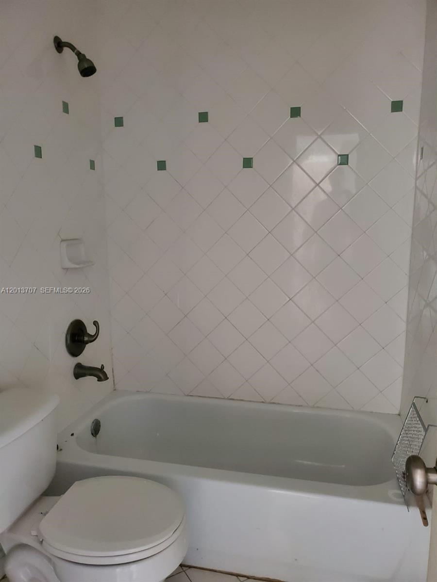 3015 NW 118th Dr # 124E, Coral Springs FL 33065 photo 2