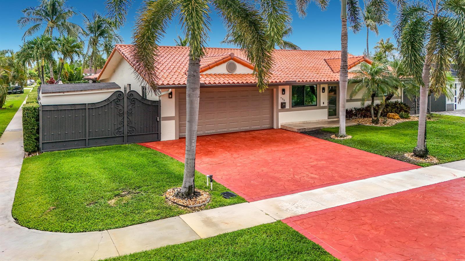 736 NW 12th Avenue, Dania Beach FL 33004