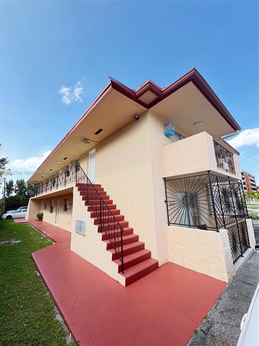 6373 SW 8th St # 5, Miami FL 33144