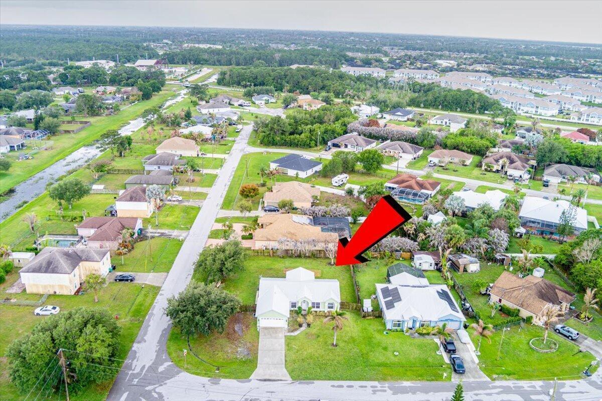 6208 NW Kukui Court, Port St. Lucie FL 34983 photo 3