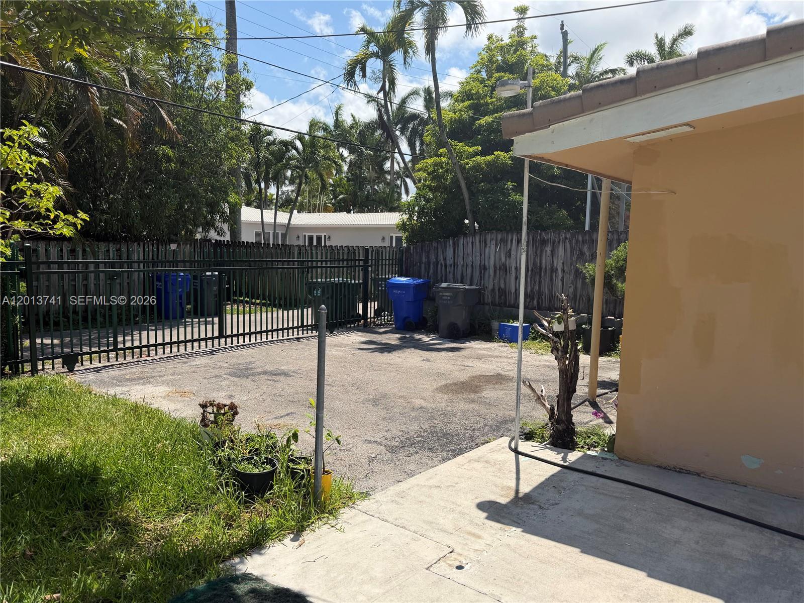 Hollywood, FL 33020 photo 2
