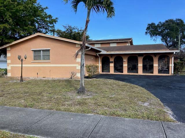 2320 NW 30th Way, Fort Lauderdale FL 33311 photo 2