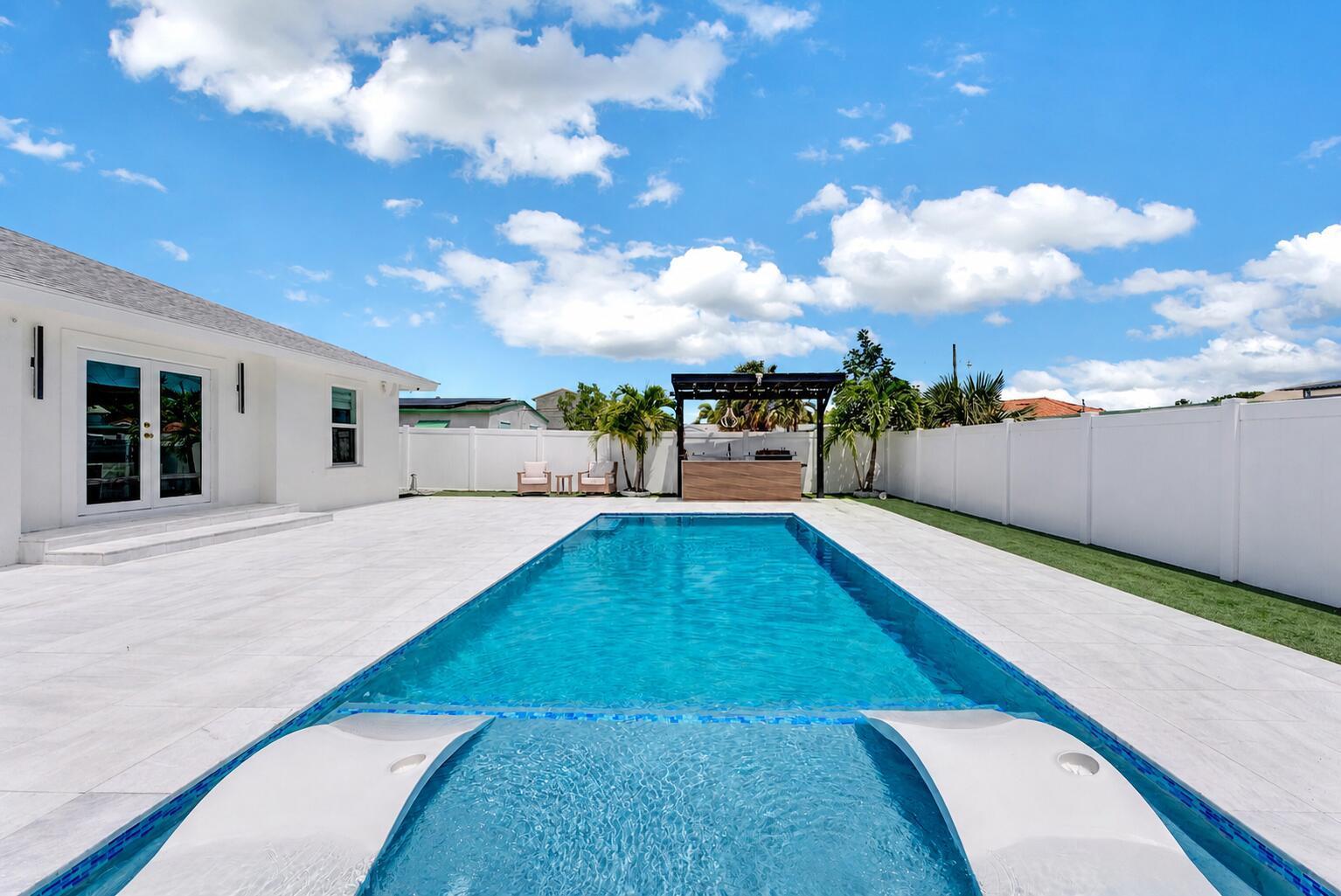 413 SW 15th Avenue, Delray Beach FL 33444