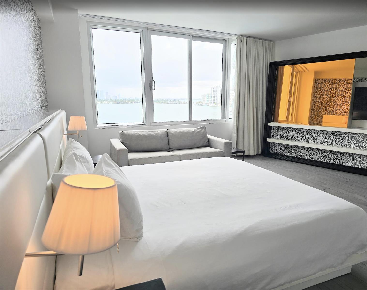 1100 West Avenue # 918, Miami Beach FL 33139 photo 2