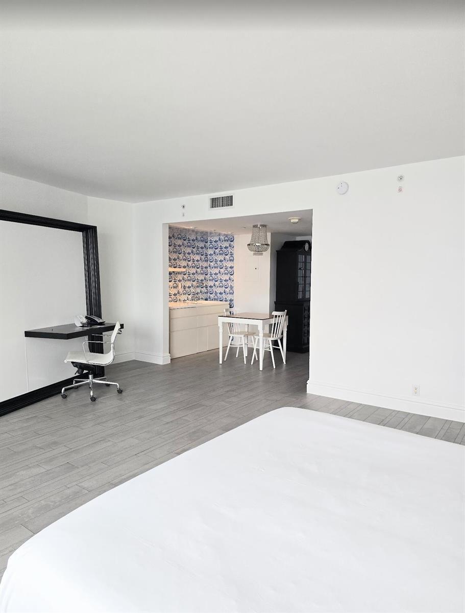 1100 West Avenue # 918, Miami Beach FL 33139 photo 4