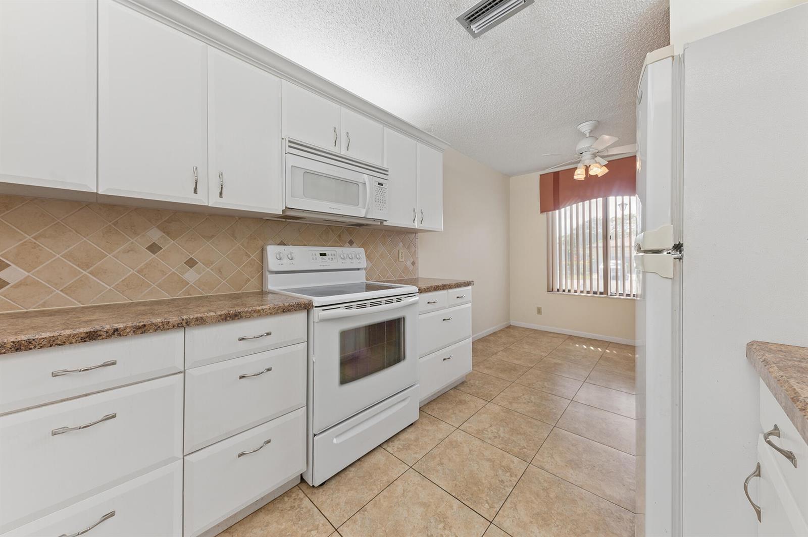 10197 Kinswood Road, Boynton Beach FL 33437 photo 4