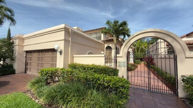 714 Deer Creek Via Genova, Deerfield Beach FL 33442 photo 2