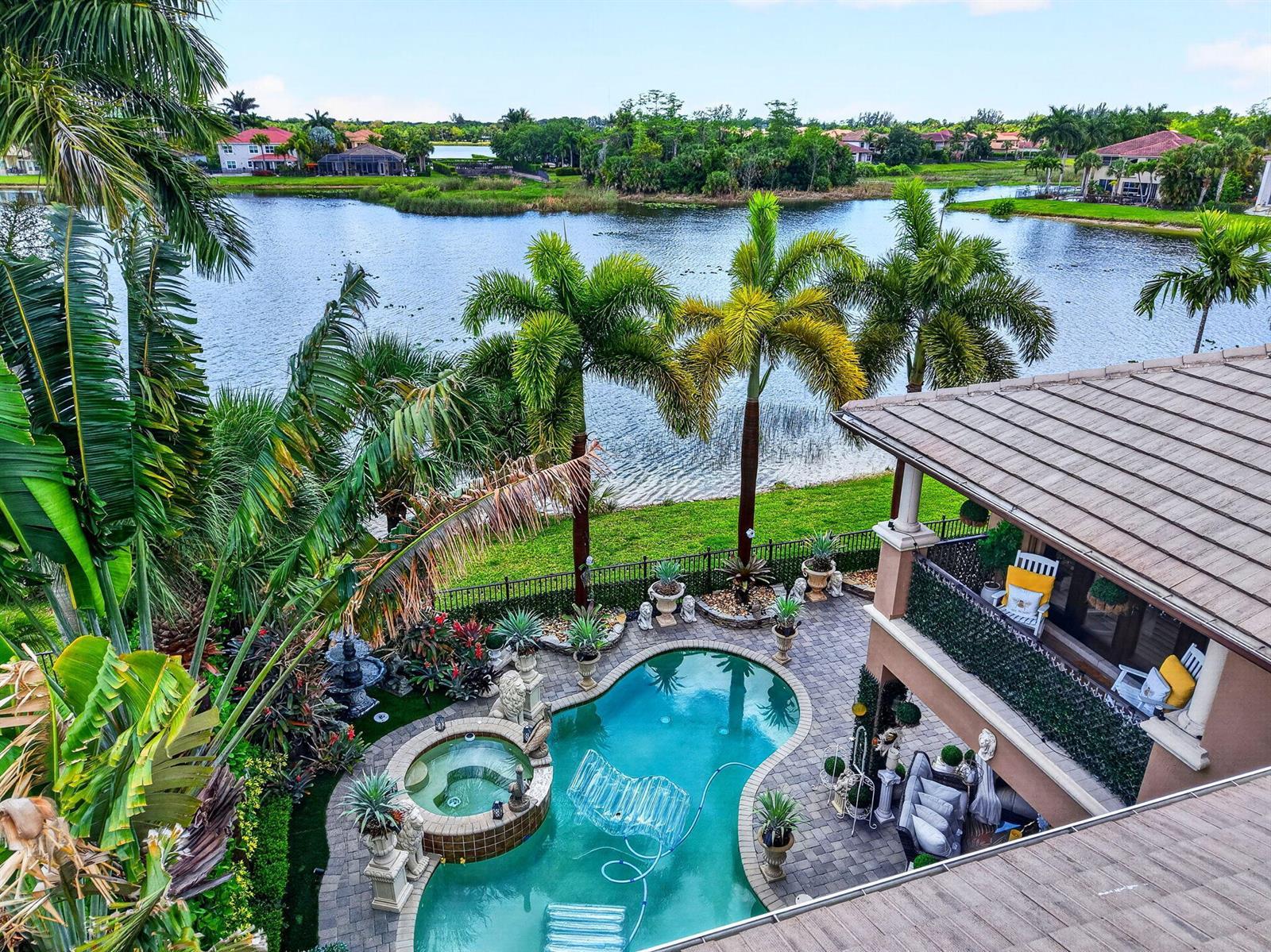 611 Edgebrook Lane, Royal Palm Beach FL 33411 photo 2