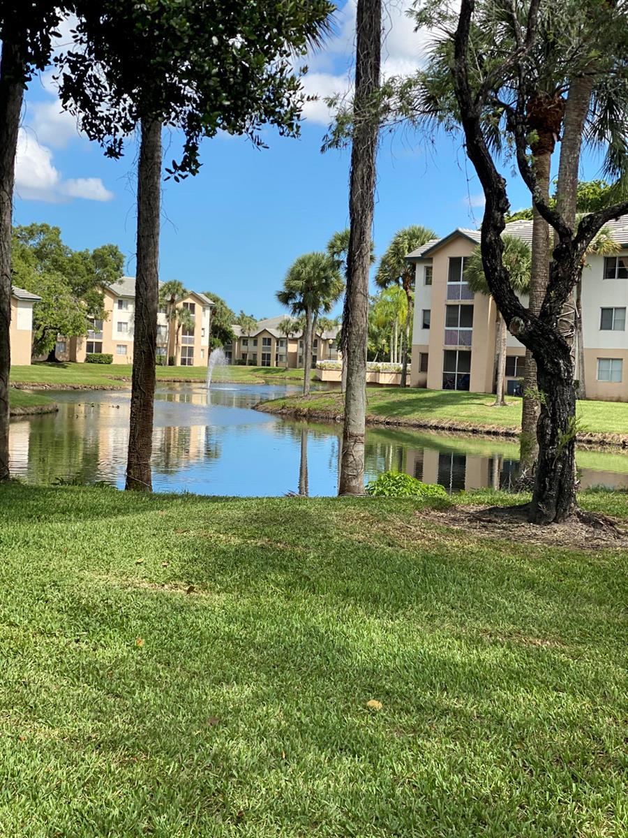 9899 Westview Drive # 527, Coral Springs FL 33076