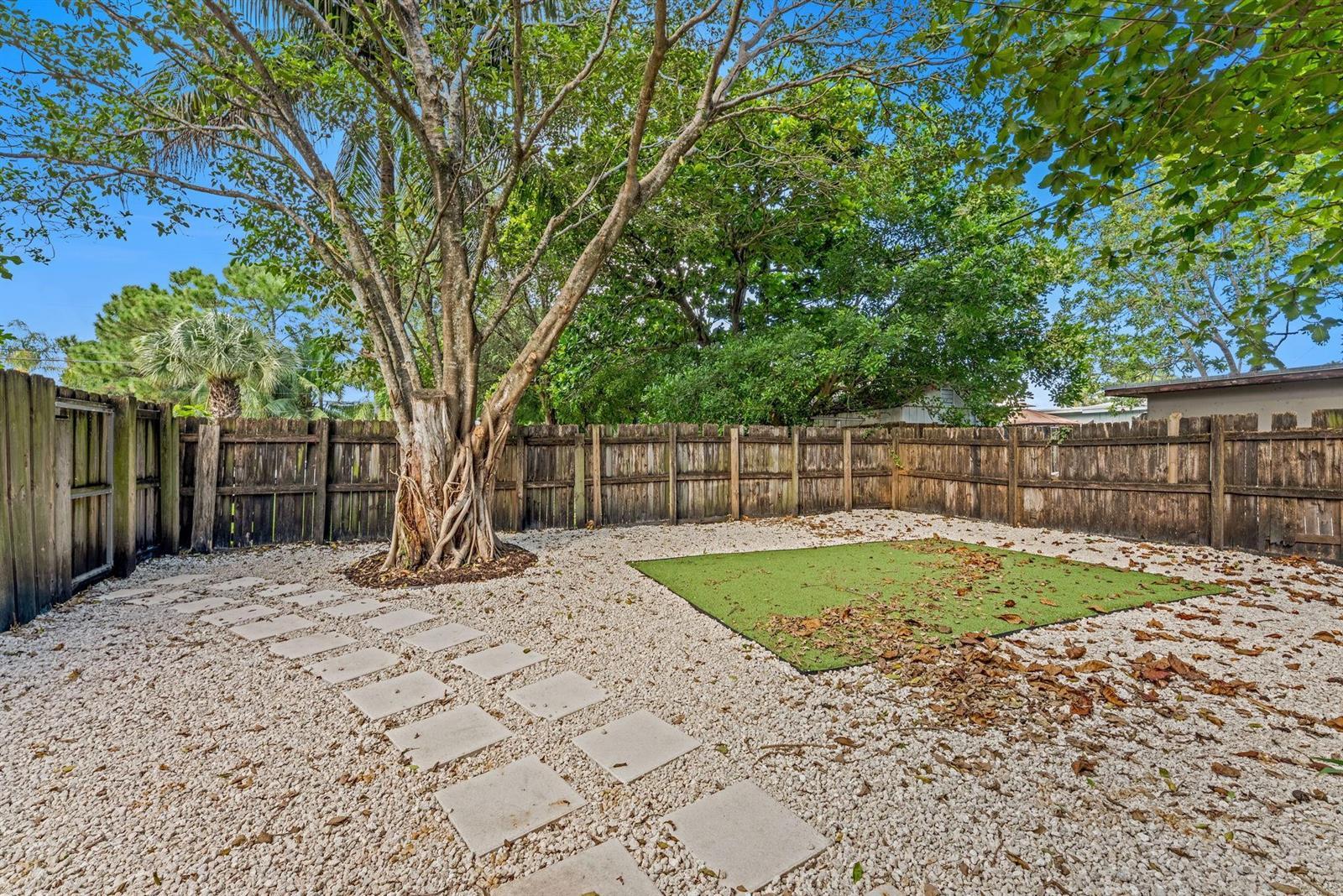 1340 NE 1st Avenue, Fort Lauderdale FL 33304 photo 2
