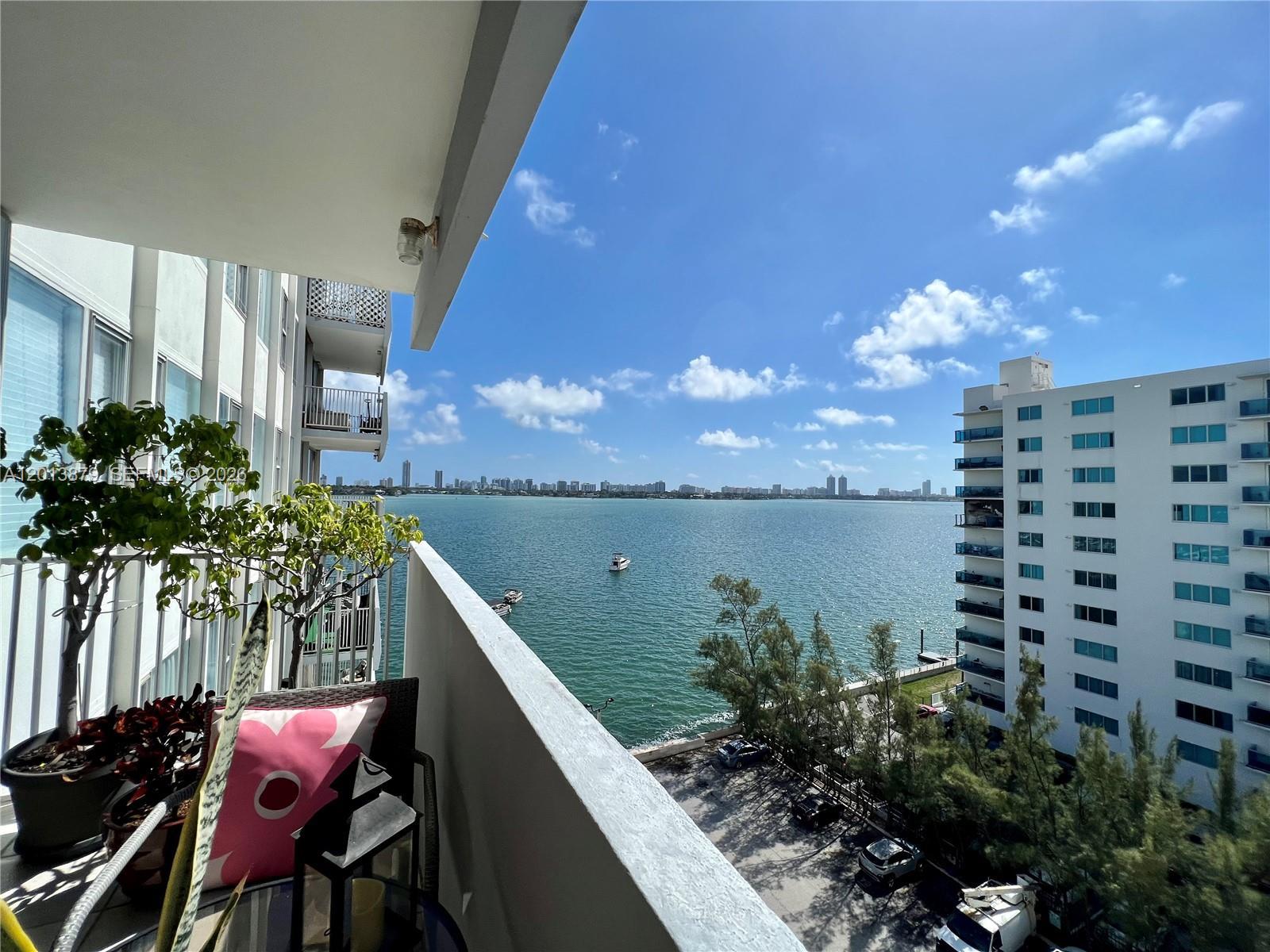 7545 E Treasure Dr # 8I, North Bay Village FL 33141 photo 3