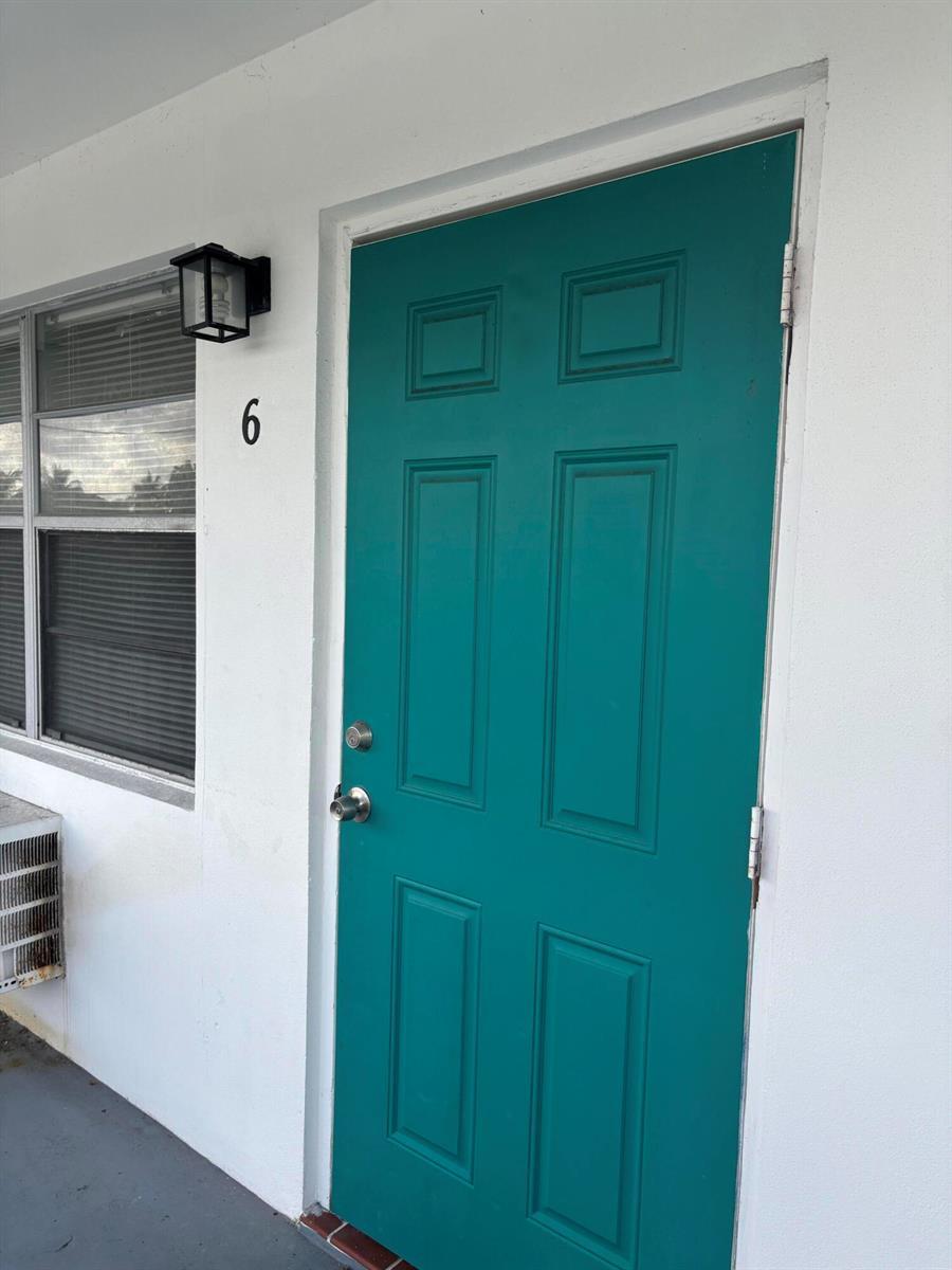 1111 N Federal Highway # 6, FL 33460