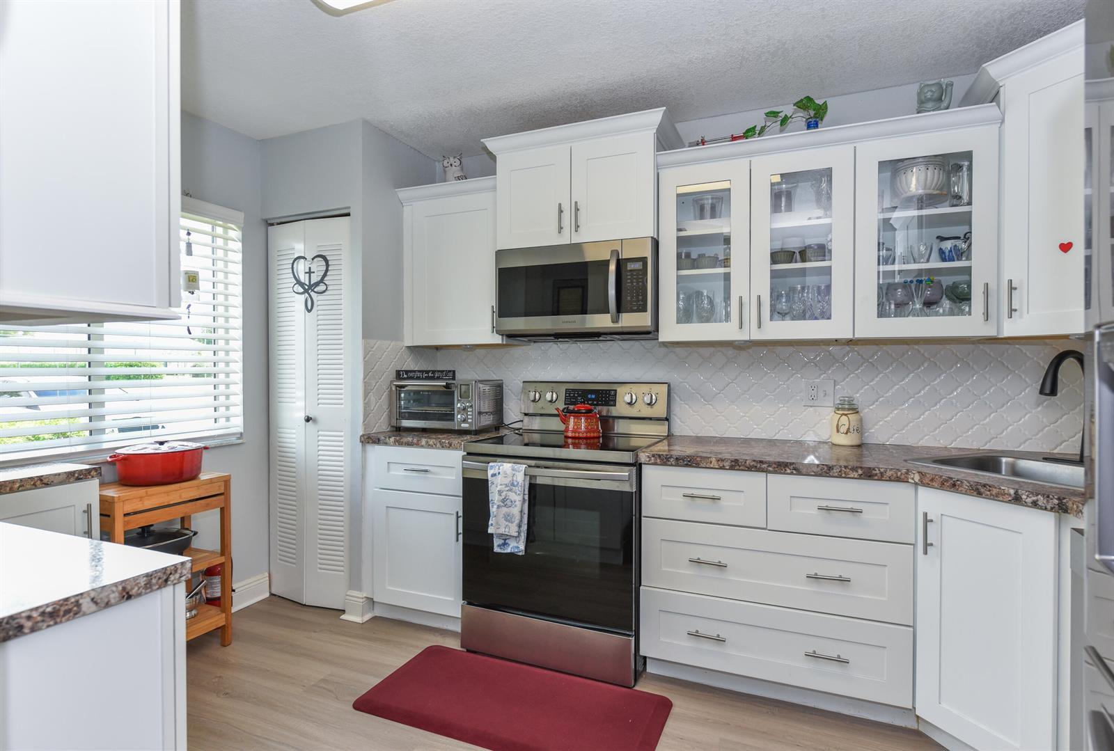 2641 Gately Drive W # 1104, West Palm Beach FL 33415 photo 5