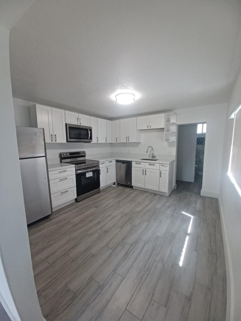 24 SW 13th Street # 5, Dania Beach FL 33004 photo 5