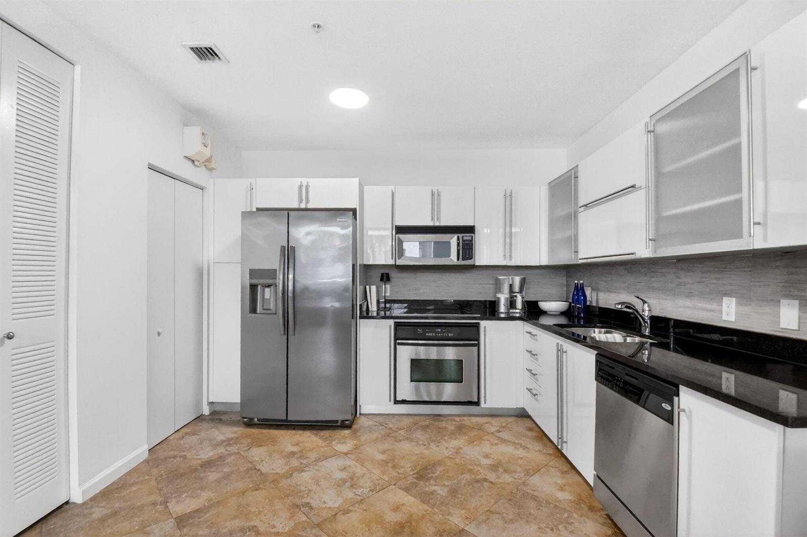 1617 N Flagler Drive # 304, West Palm Beach FL 33407 photo 3