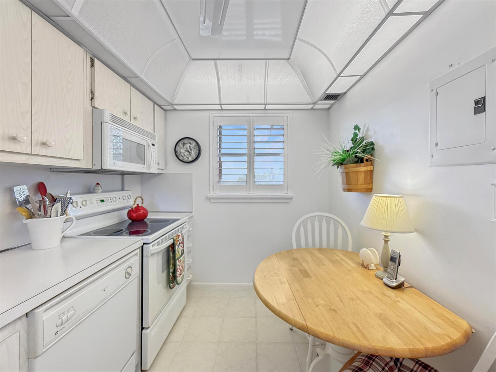 555 NW 4th Avenue # 401, Boca Raton FL 33432 photo 3