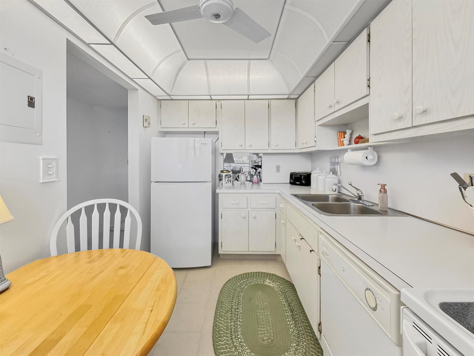 555 NW 4th Avenue # 401, Boca Raton FL 33432 photo 4
